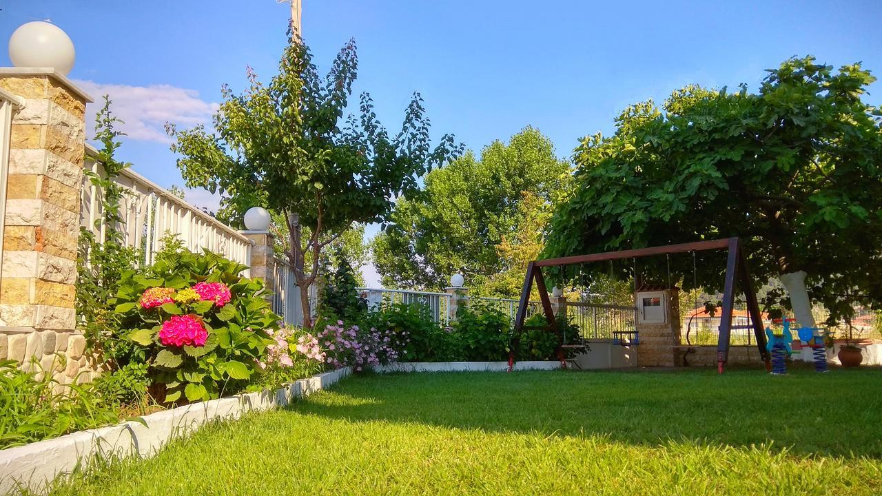 Porto Thassos Apartments & Studios สกาลา โปเตมิอัส ภายนอก รูปภาพ