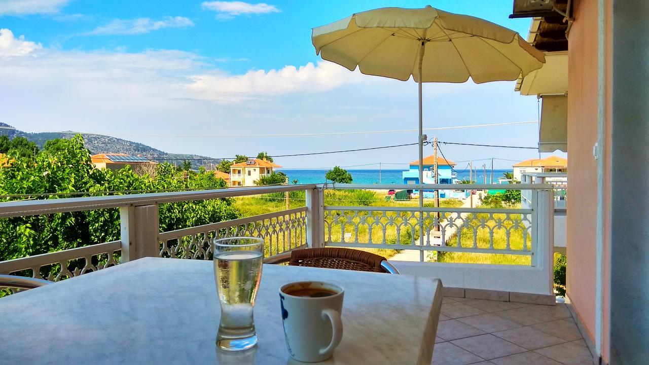 Porto Thassos Apartments & Studios สกาลา โปเตมิอัส ภายนอก รูปภาพ