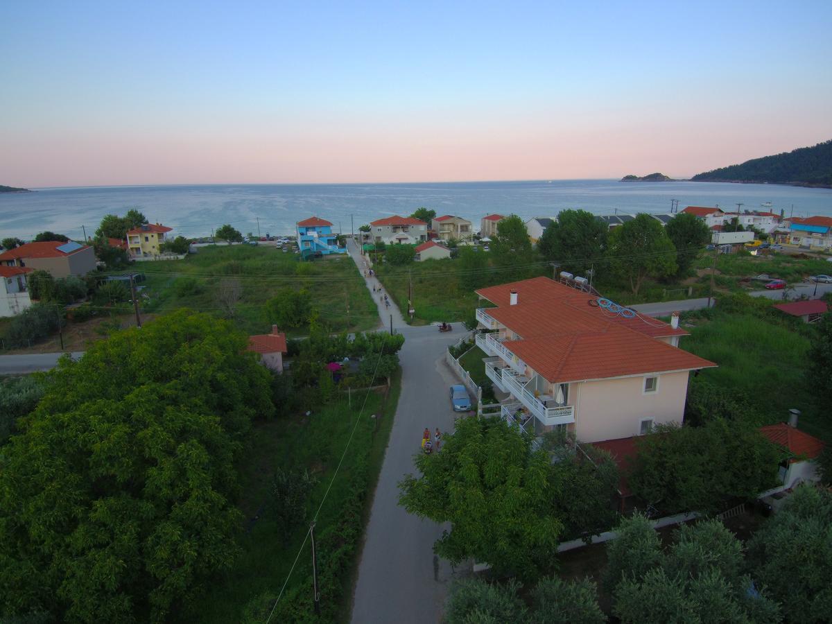 Porto Thassos Apartments & Studios สกาลา โปเตมิอัส ภายนอก รูปภาพ