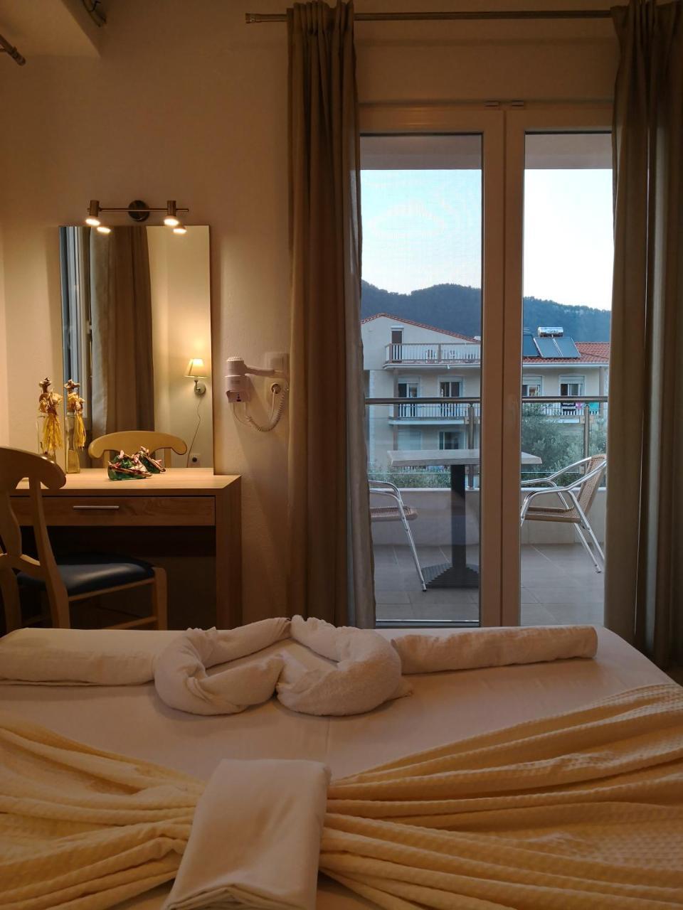 Porto Thassos Apartments & Studios สกาลา โปเตมิอัส ภายนอก รูปภาพ