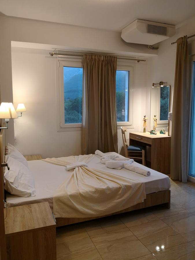 Porto Thassos Apartments & Studios สกาลา โปเตมิอัส ภายนอก รูปภาพ