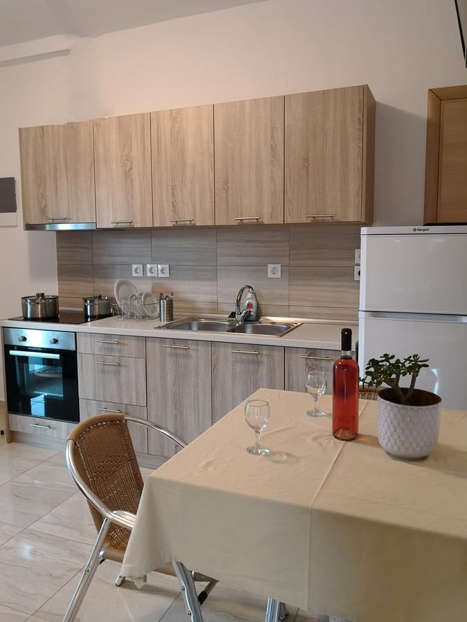 Porto Thassos Apartments & Studios สกาลา โปเตมิอัส ภายนอก รูปภาพ